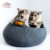 Single color round shape felt cat basket