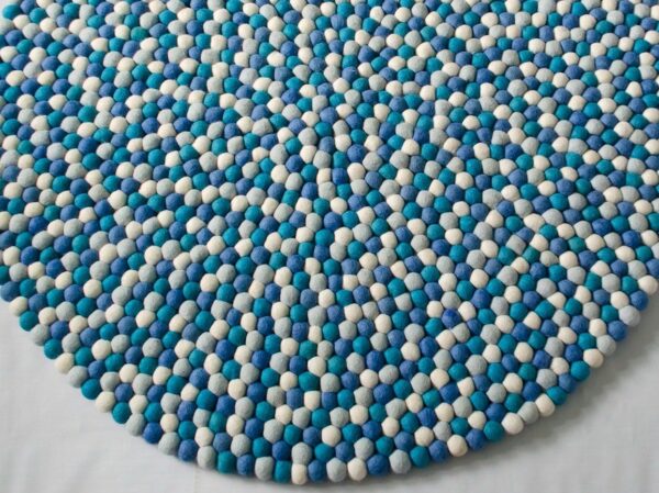 felt ball rug – blue, white & grey color