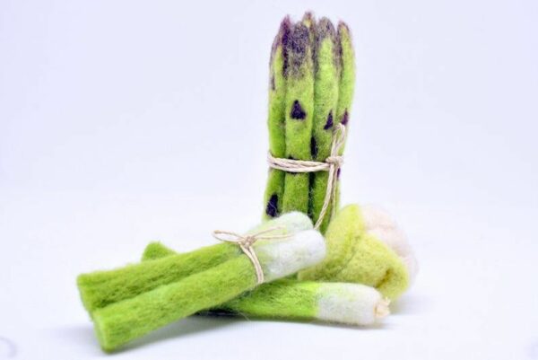 Needle felted Vegetable (Asparagus)