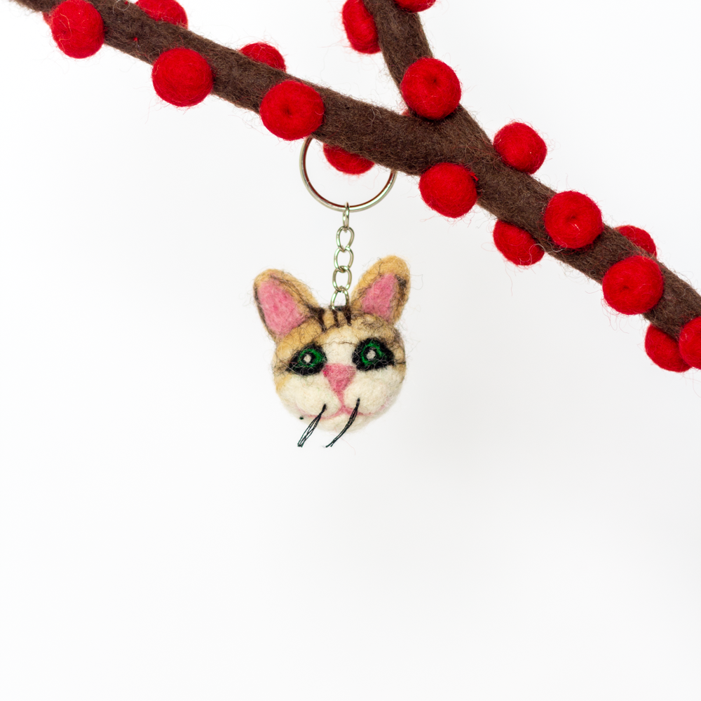 Felt Cat Keyring flower 150
